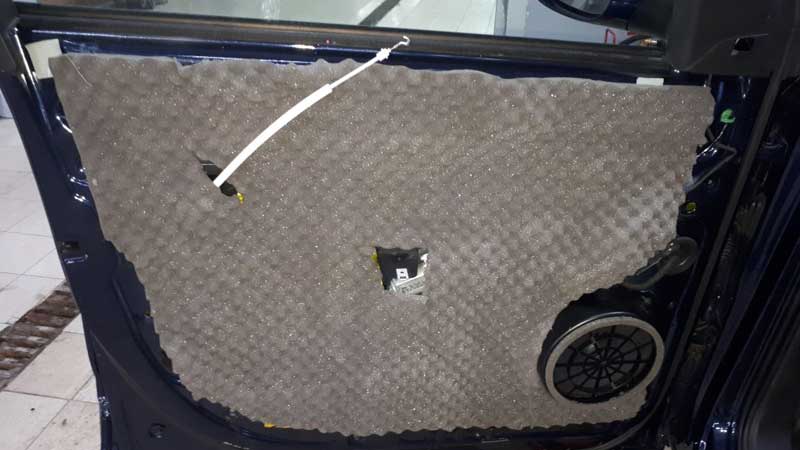 Шумоизоляция Audi Q7