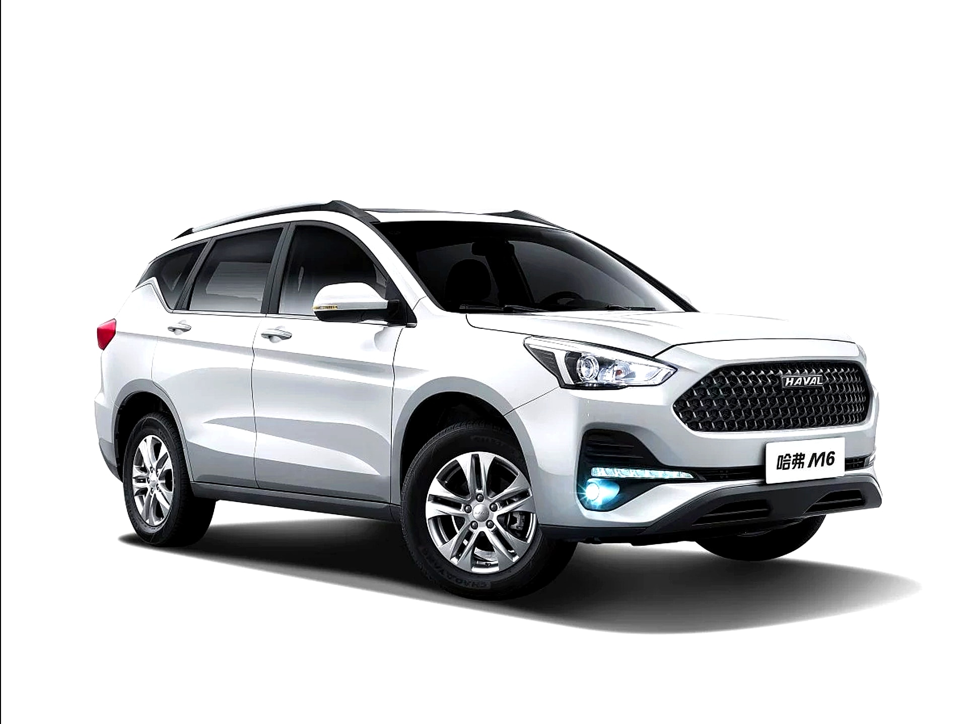 Мойка днища Haval M6 пеной на подъёмнике Nordberg - РБ Групп